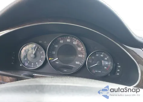 2008 Mercedes-Benz Cls 550 z USA, uszkodzony, nr VIN WDDDJ72X68A124710